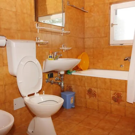 By The Sea Vantacici, Krk - 5292 アパート *