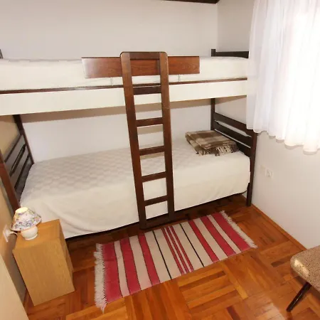 By The Sea Vantacici, Krk - 5292 アパート *